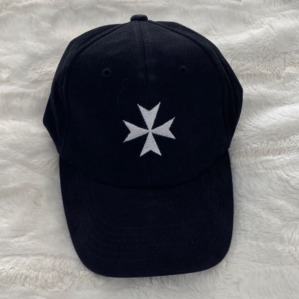 Gents Black White Cross Flex Fit Cap